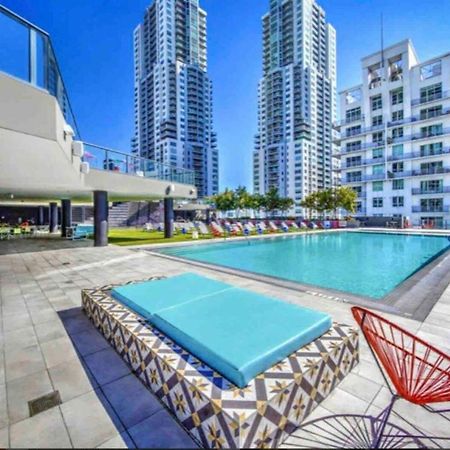 Beautiful Downtown Ocean View. Apartman Miami Kültér fotó