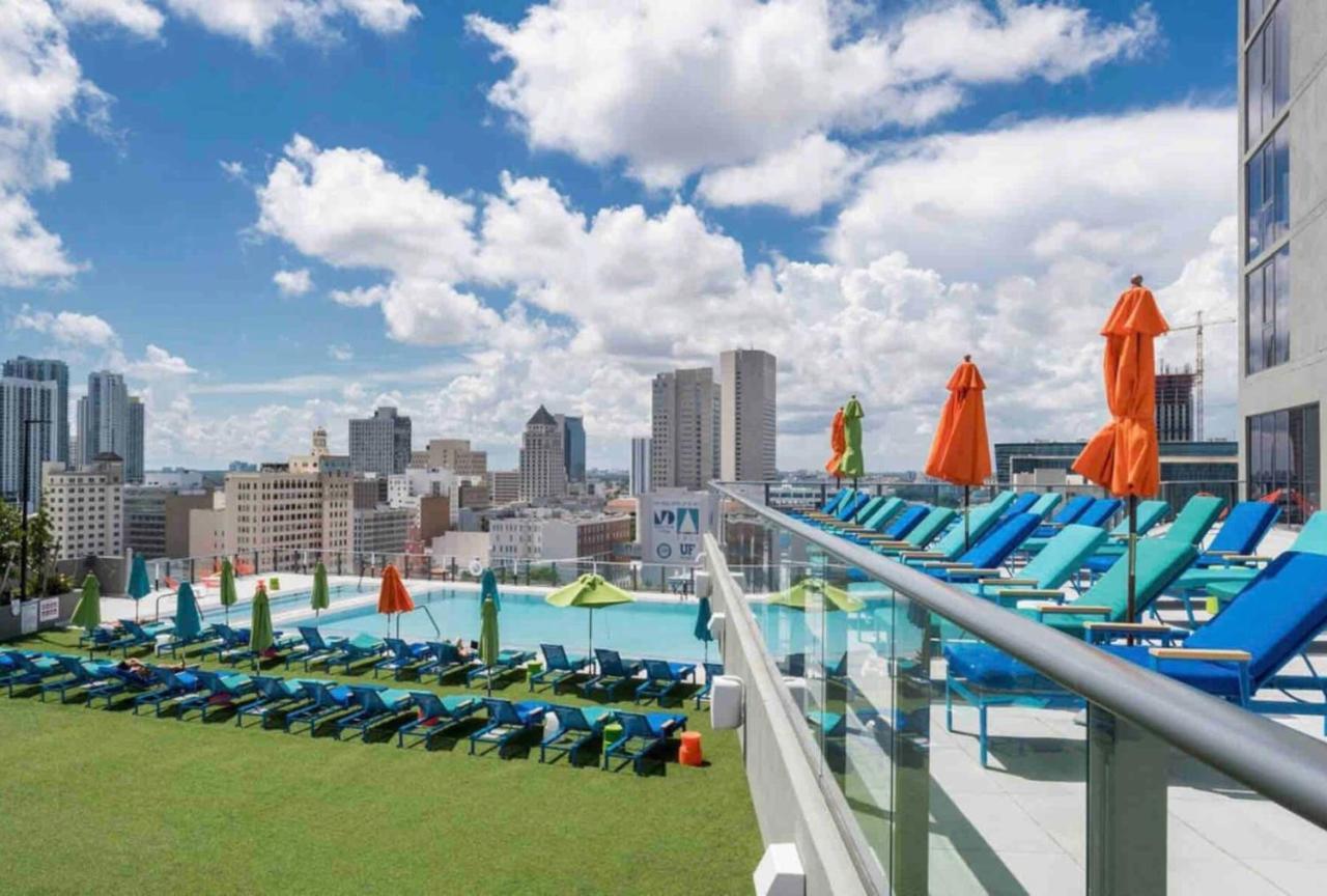 Beautiful Downtown Ocean View. Apartman Miami Kültér fotó