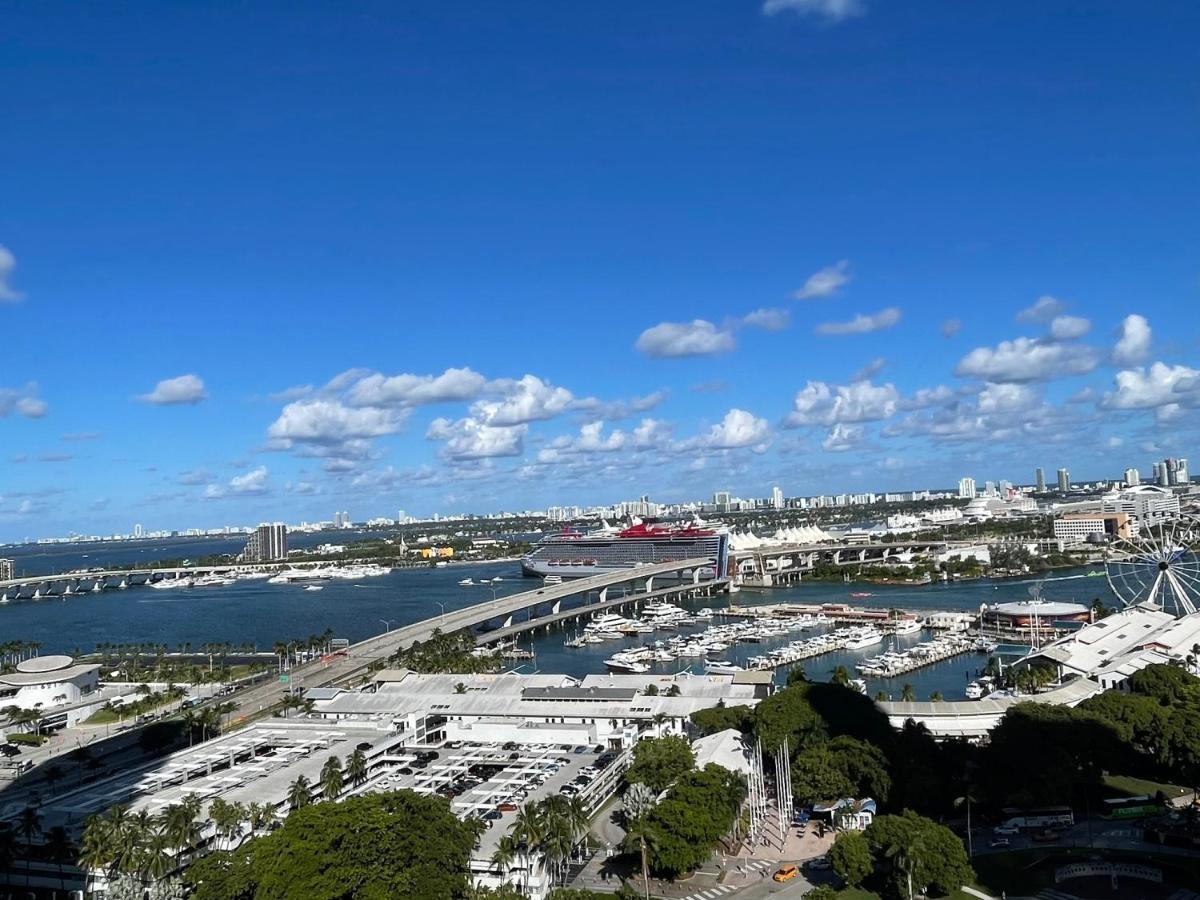 Beautiful Downtown Ocean View. Apartman Miami Kültér fotó