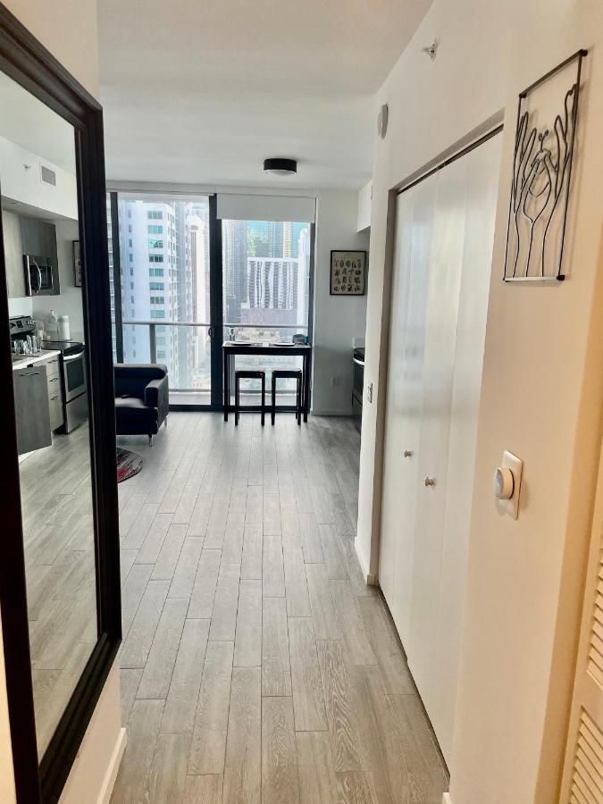 Beautiful Downtown Ocean View. Apartman Miami Kültér fotó