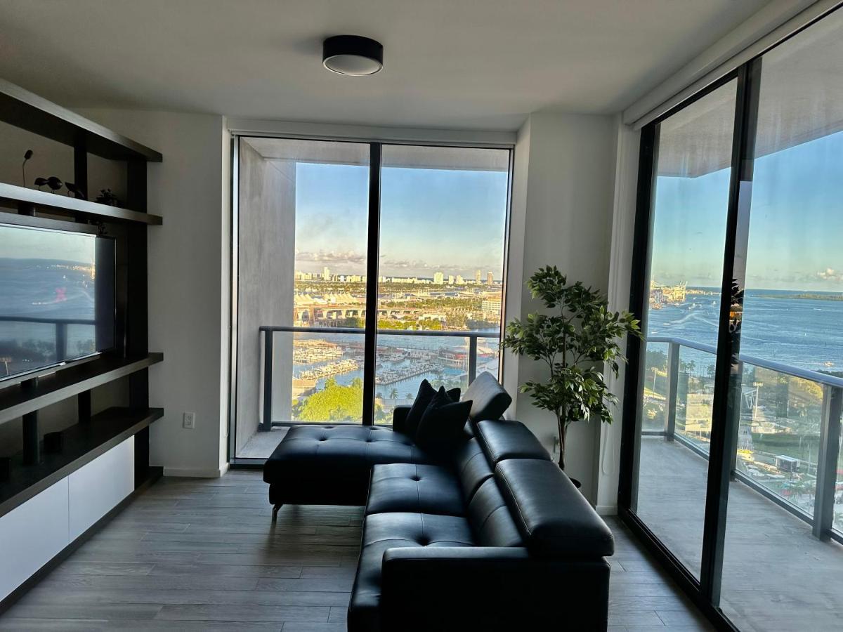 Beautiful Downtown Ocean View. Apartman Miami Kültér fotó
